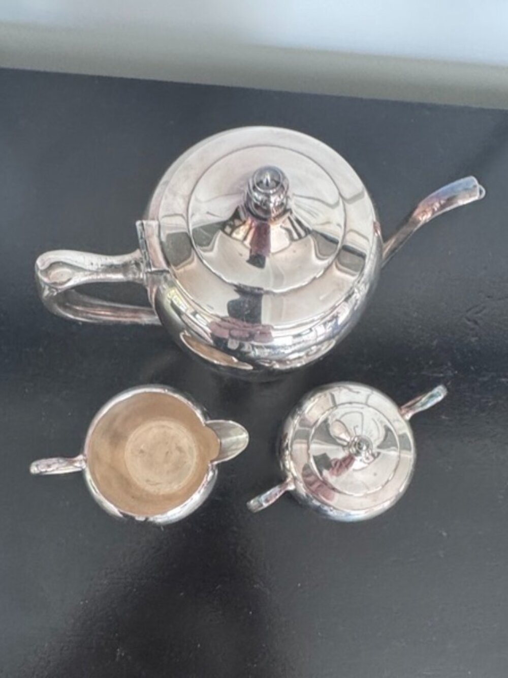 F.B. Rogers Silver Co. Vintage 3-Piece Tea Service Set – Silver on Copper - Picture 3 of 7